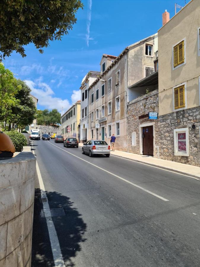 Hostel Mare Šibenik Eksteriør bilde