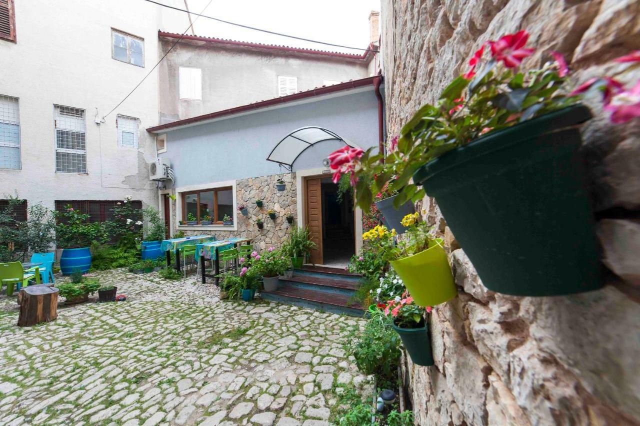 Hostel Mare Šibenik Eksteriør bilde